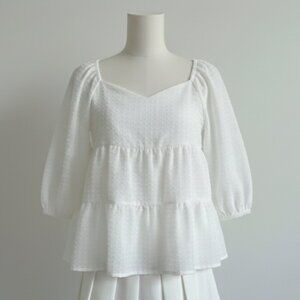 Like New Old Navy White Seersucker Sweetheart Off Shoulder Ruffle Tiered Blouse